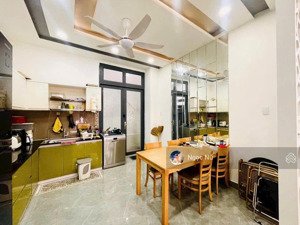 bán nhà cực rẻ- đẹp- sát phạm văn đồng- hiệp bình chánh- 4 tầng 80m2/4pn hẻm oto tránh chỉ 7.68 ty