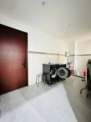 bán căn hộ canary heights tầng trệt sân vườn 4 pn. lh 