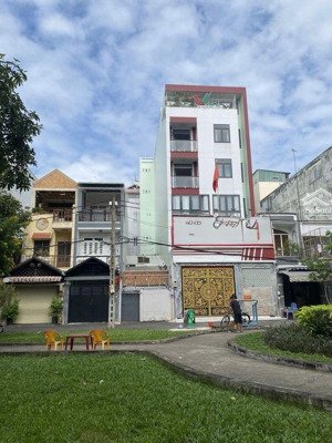 mặt tiền công viên khách sạn đệ nhất, hoàng việt, hoàng văn thụ, sân bay 2tầng 74m2, giá nhỉnh 11tỷ