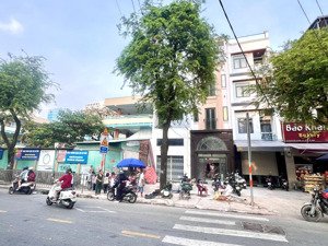 nhà mặt tiền nguyễn khoái, trục đường kd sầm uất. đang mở rộng lên 30m, cầu nối q. 1, q7, 17,5tỷ