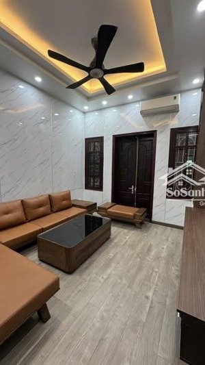 cho thuê nhà ngõ 47 nguyễn khả trạc 60m2 x 5t ô tô đỗ cửa