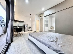 cho thuê căn hộ 40m2 ban công thoáng ngay phan xích long, phú nhuận. an ninh tuyệt đối