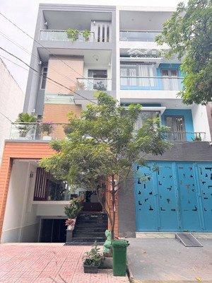 chính chủ cần bán gấp căn nhà đẹp 5 tầng - khu tên lửa, bình tân - dt 110m, 5x22m - giá 17 tỷ