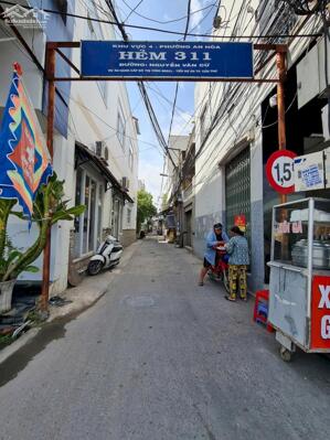 BÁN NHÀ LẦU NHỎ TRỤC CHÍNH HẺM 311 NGUYỄN VĂN CỪ GẦN ĐH CÔNG NGHỆ VÀ CHỢ AN HOÀ,790 triệu, CẦN THƠ