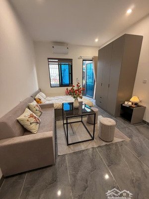 cho thuê studio-1pn siêu vip gần ngã tư sở, nhà mặt đường ô tô đỗ cửa, full đồ mới, ở được ngay!