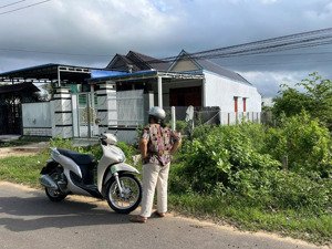 bán đất vạn thắng mặt đường qh 20m