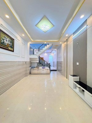 chỉ 5,45 tỷ - 64m2 ( 4 x 16) - 3 tầng btct - đường xe tải thông - full nội thất