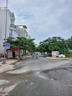 bán đất mt kinh doanh được kdc khang đạt. 4x16m full thổ cư. chỉ 2.99 tỷ. nhanh tay sở hữu