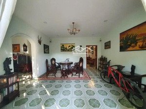 bán nhà đồng nai 205m2 2 tầng - 52 tỷ - biệt thự cổ điển xe hơi ngủ trong nhà quận 10