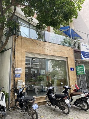 cho thuê nhà mp quán thánh, ba đình 50m2 , mt 6m xây 5 tầng thông sàn, giá 50 triệu