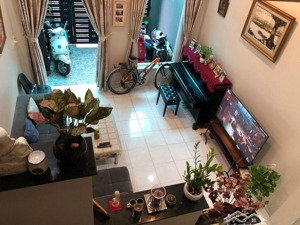 bán gấp nhà 2 tầng, 3 phòng ngủ hẻm 1 sẹc gần thống nhất - lê đưc thọ chỉ 6,1 tỉ.