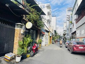 gấp bán 3 tầng _ 50m2 _ hẻm xe hơi 6m _ cách mt bùi đình tuý chỉ 50m