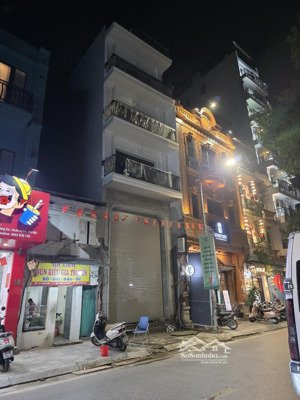 siêu chất cho thuê mbkd mặt phố trần nhân tông thái tông 80m x 5 tầng, mặt tiền 5m giá chỉ 35tr/th