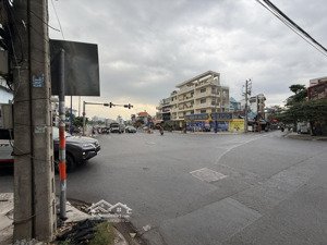 hàng hiếm 60m2 ( 4 tầng ) giá : 5 tỷ nhĩnh - nhà cũ tiện xây mới - cách mt tên lửa chỉ 30m