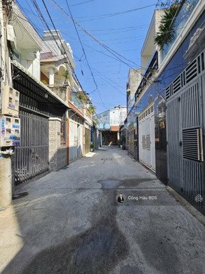 nhà 2 tầng hẻm 5m đ. nguyễn công trứ, p. đông hoà. dt: 70m2 (4x17.5m). sổ hoàn công. giá: 4.8 tỷ tl