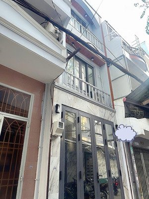 ttq5 trần bình trọng - nhà đẹp 4 tâng- hẻm xe hơi - chỉ 5,8 ty 