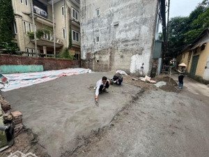 ngõ thông - ô tô tránh - kinh doanh siêu đỉnh 85.7m2 mặt tiền 9.12m . xây ccmn cực đẹp . chính chủ