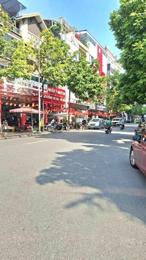 bán nhà mặt phố đốc ngữ 155m2, giá: 31 tỷ. ba đình