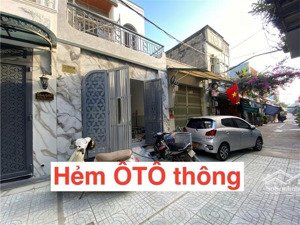 giá chỉ:5 tỷ xíu. hẻm 6m thông.nhà đẹp 2 tầng tân kỳ tân quý. dt: 4 x 17m.3pn tặng nt mua về ở liền