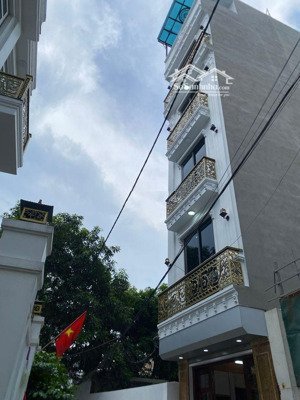 nhà đẹp đón tết - phố cổ nhuế - phân lô gara ô tô 57m2 - 6 tầng- thang máy mt4m /giá 14,8 tỷ