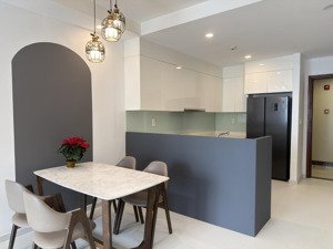 bán cc 2pn full nội thất, 81m2, giá siêu hời 7,8 tỷ tại bến vân đồn, q4, hcm