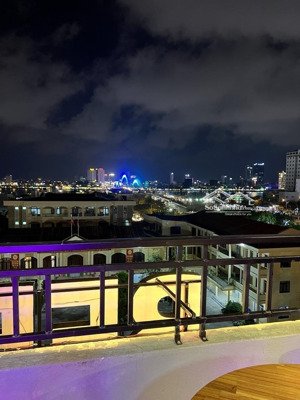 bán nhà 5 tầng thang máy đường 10m5 sát cầu rồng view cầu rồng phun lửa sơn trà