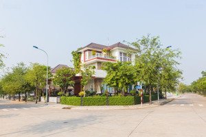 bán biệt thự đơn lập 4 mặt thông thoáng 434 m2 xây 1 trệt 2 lầu jamona thủ đức view sông trực diện