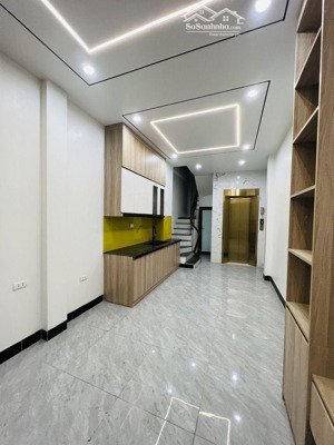 bán gấp nhà mậu lương 5 tầng thang máy. ngõ thông. full nội thất. khách mua về đón tết 2026.