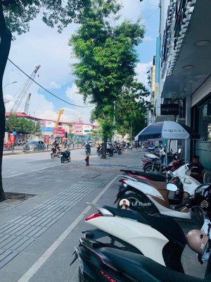 nhà mặt phố bà triệu - siêu phẩm có 102 vị trí đẹp nhất phố - xây tòa nhà building tuyệt đỉnh