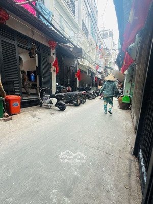 bán nhà đẹp xịn xò 4 tấm btct trung tâm quận 4 đường đoàn văn bơ p. khánh hội quận 4