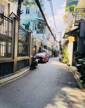 hẻm xe hơi 4 chổ- -44m2 (4x11), 3 tầng, 4phòng ngủ, 5wc -phạm văn hai, phường 3-tân bình
