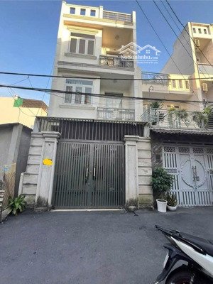 bán nhà ba tầng sát vinhomes grand park vị trí vàng: liền kề vành đai 3, ngay cạnh vinh