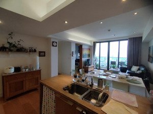 chủ nhà thiện chí bán căn 129m, tầng cao view thoáng, nội thất mới đẹp sổ lâu dài giá nhỉnh 16tỷ