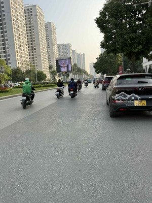 cần bán nhà phố lạc trung - hbt: 50m 5t 6n đẹp ở luôn cách mặt phố 1 nhà giá tốt