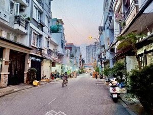 giảm sốc 2tỉ1 tiện xây chdv - nguyễn thị thập phường bình thuận quận 7 - 157m 15.9 tỷ