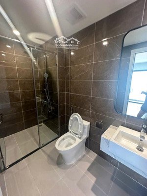 khách trả nhà sớm còn trống 2 căn 2pn bên vin smart city