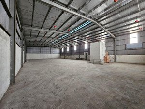 cho thuê kho xưởng hai tầng dt 1300m2 tại ccn bát tràng gia lâm hà nội