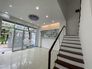 hiếm _ nhà mới ngang 5 mét _ xe hơi đỗ cửa _ 58m2 _ 5 tỷ hơn