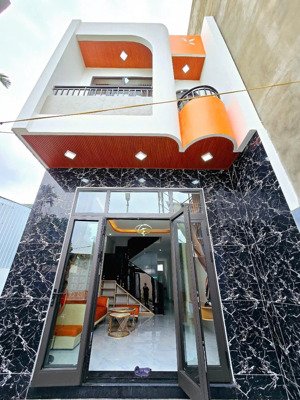 tôi chính chủ cần bán nhà 2 tầng kiệt trần ngọc sương. hòa thọ đông, cẩm lệ