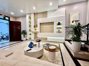 nhà mới dân xây phố minh khai - hai bà trưng - 5 phòng ngủ - giá 12.5 tỷ.