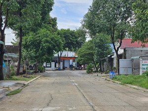 chính chủ cần tiền bán nhanh lô đất mặt tiền đường 16m 300m2 - shr - còn tl