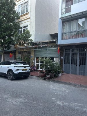 gia đình cần bán lô dịch dụ no09 dọc bún 1 là khê hà đông 50m2 mặt tiền hơn 4m giá 15 tỷ chính chủ