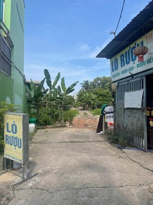 bán lô đất cực đẹp ngay quốc lộ 13