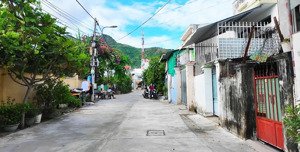 bán nhà đường sử hy nhan - phường vĩnh hải - gần biển nha trang