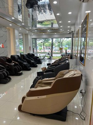 bán nhà mt điện biên phủ p.17 bình thạnh (6,8x20m) 112m2,3 tầng,dòng tiền 45tr/thg giá bán : 32 tỷ