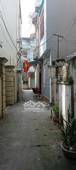 bán đất tặng nhà vị trí gần chợ dân sinh, vài phút đi bộ ra công viên hòa bình