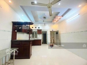 bán căn nhà 1 trệt 2 lầu gần ngay chợ bửu long. dt 88,7m2, 4,6 tỷ, lh 