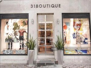 cho thuê cửa hàng mặt phố hàng da, dt 50m2 + gác lửng, mt 4m, giá 32tr. hợp làm lưu niệm, spa, nail