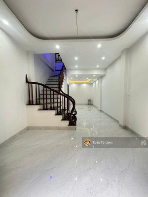 bán gấp trước tết nhà phú diễn chỉ hơn 7 tỷ-37m 5 tầng,chỉ 5m ra mặt phố kinh doanh ô tô tránh