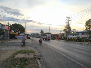 đất nhà tôi ngang 9m nở hậu 10m dài 34m - ngay đường nhựa thông tại phước thạnh, củ chi